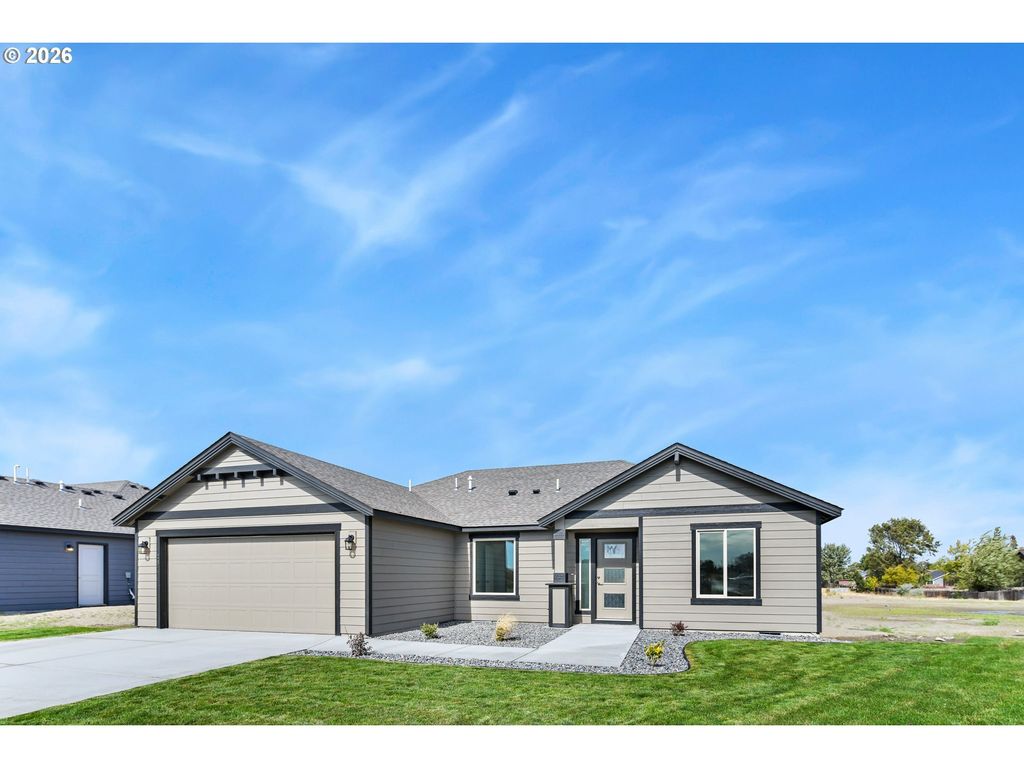 231 Sw Goldfinch Ln, Boardman