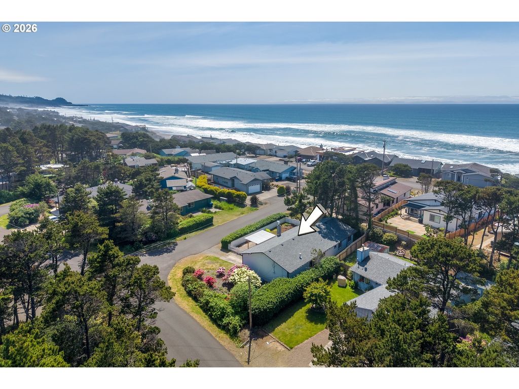 315 El Pino Ave, Lincoln City