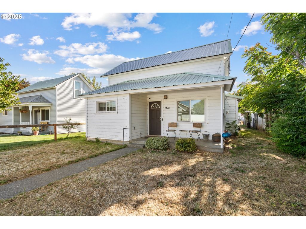 560 N Gale St, Heppner