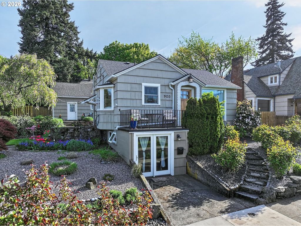 905 Columbia St, Hood River
