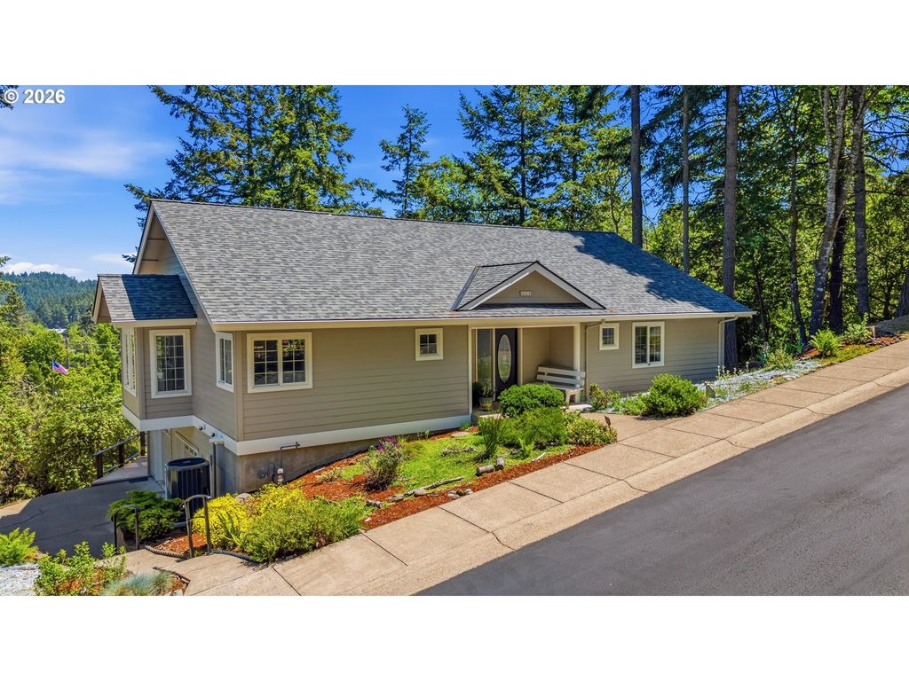 151 Rockridge Loop, Eugene