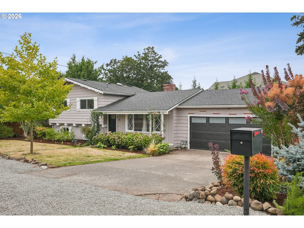 11 Ne 136th Ave, Portland