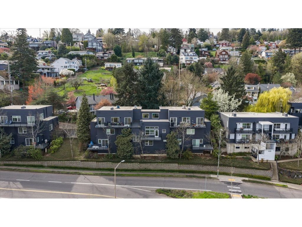 7442 S Virginia Ave B, Portland