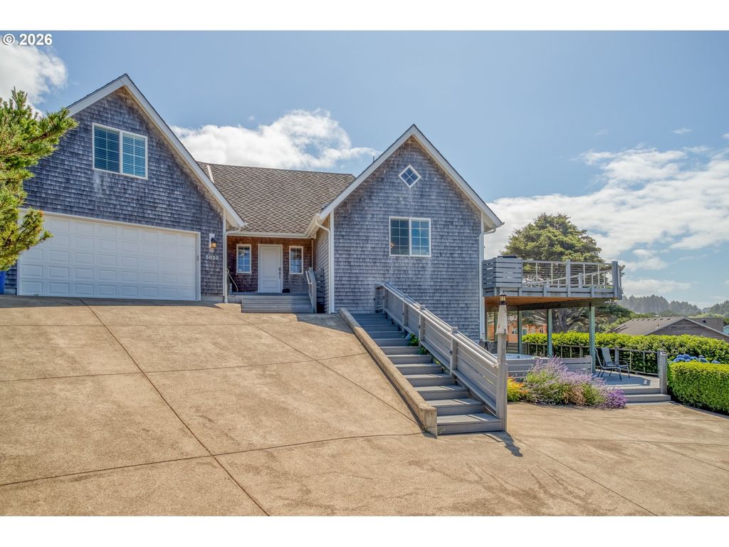 5020 Nw Lee Ave, Lincoln City