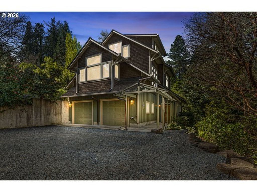 2089 Graham Dr, Eugene