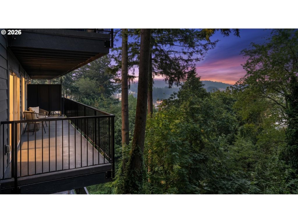 200 Burnham Rd 210, Lake Oswego