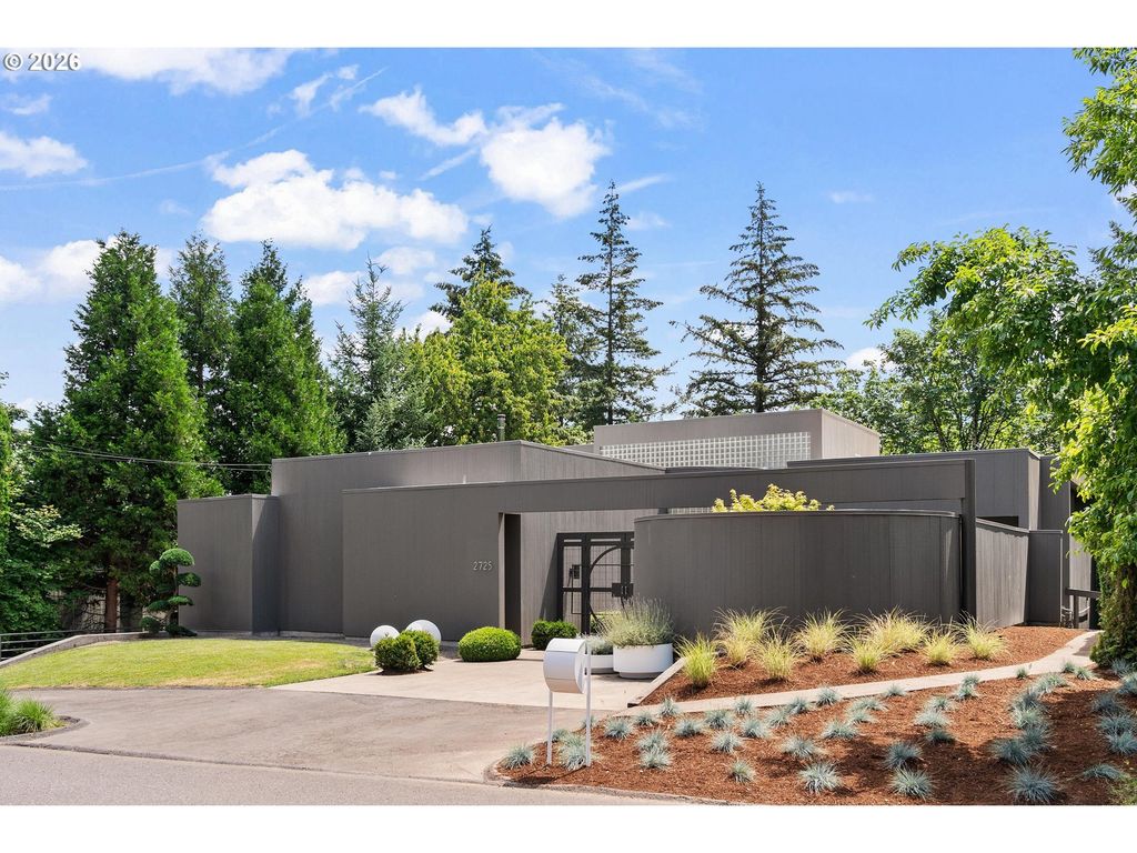 2725 Sw Sherwood Dr, Portland