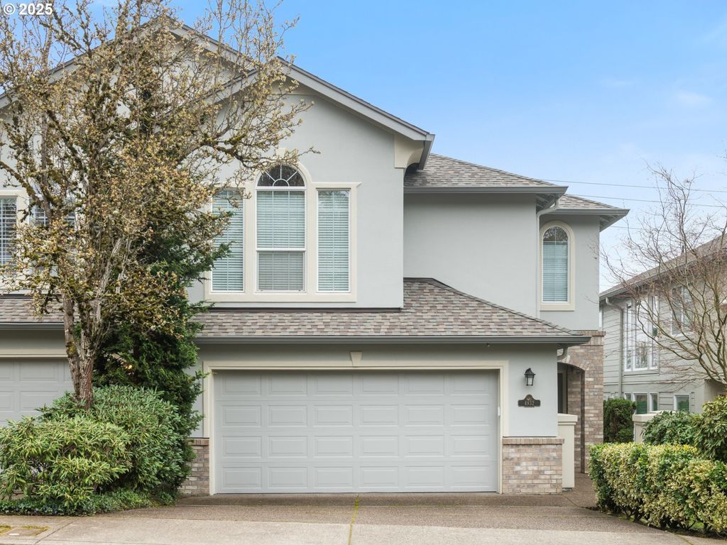 4932 Mulholland Dr, Lake Oswego