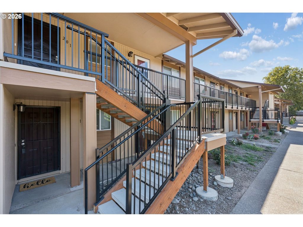 3404 19th Ave 201, Forest Grove