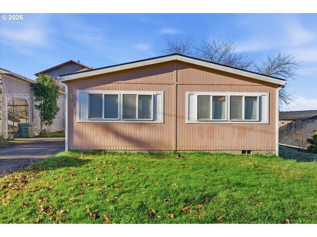 341 S 9th St, Kalama