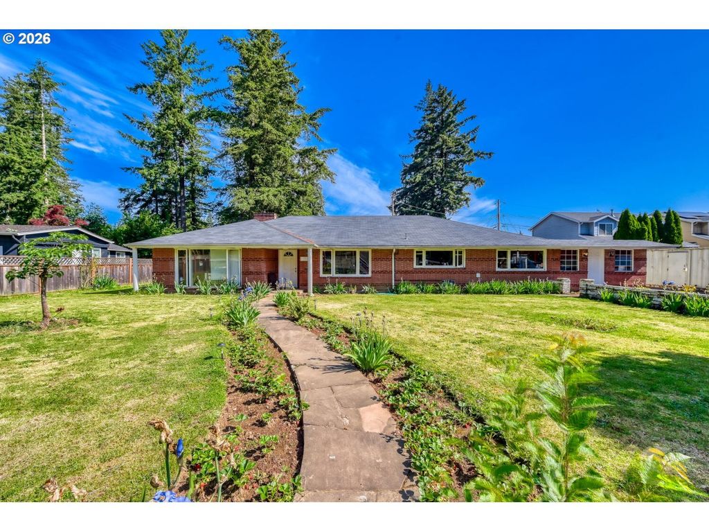 15705 Se Powell Blvd, Portland