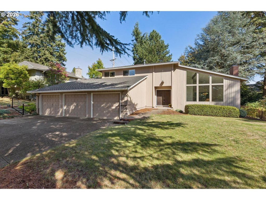 12 Touchstone, Lake Oswego
