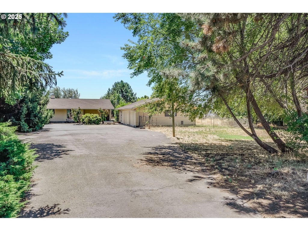 518 3rd Ave, Dallesport