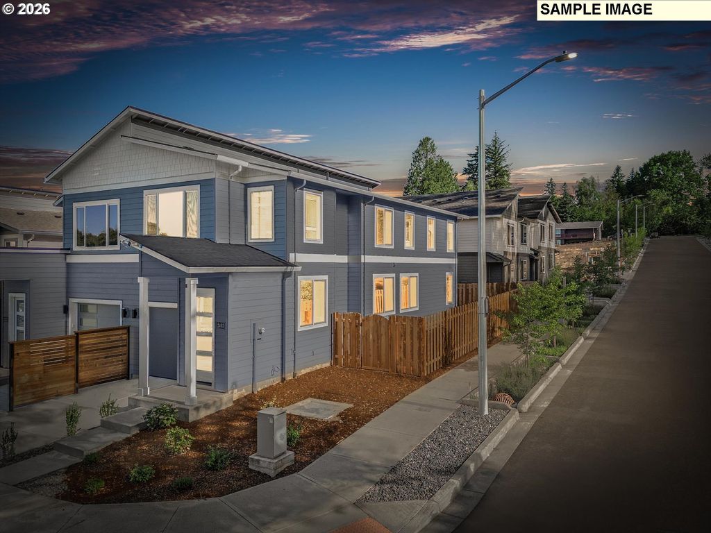 2421 Nw 1st Dr, Gresham