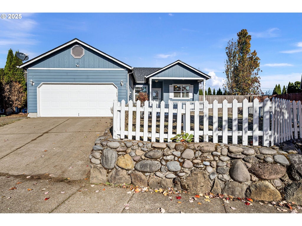 3741 Century Dr, Eugene