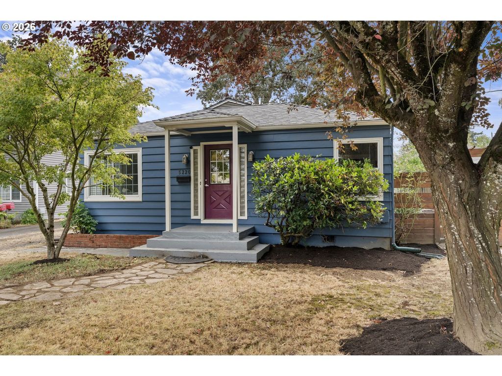 5220 Ne Skidmore St, Portland