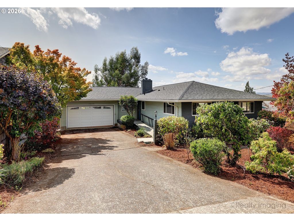2609 E Mcloughlin Blvd, Vancouver