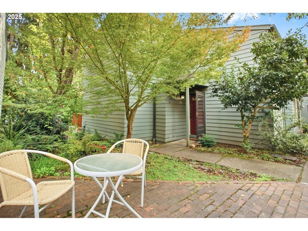 4441 Fox Hollow Rd 4, Eugene