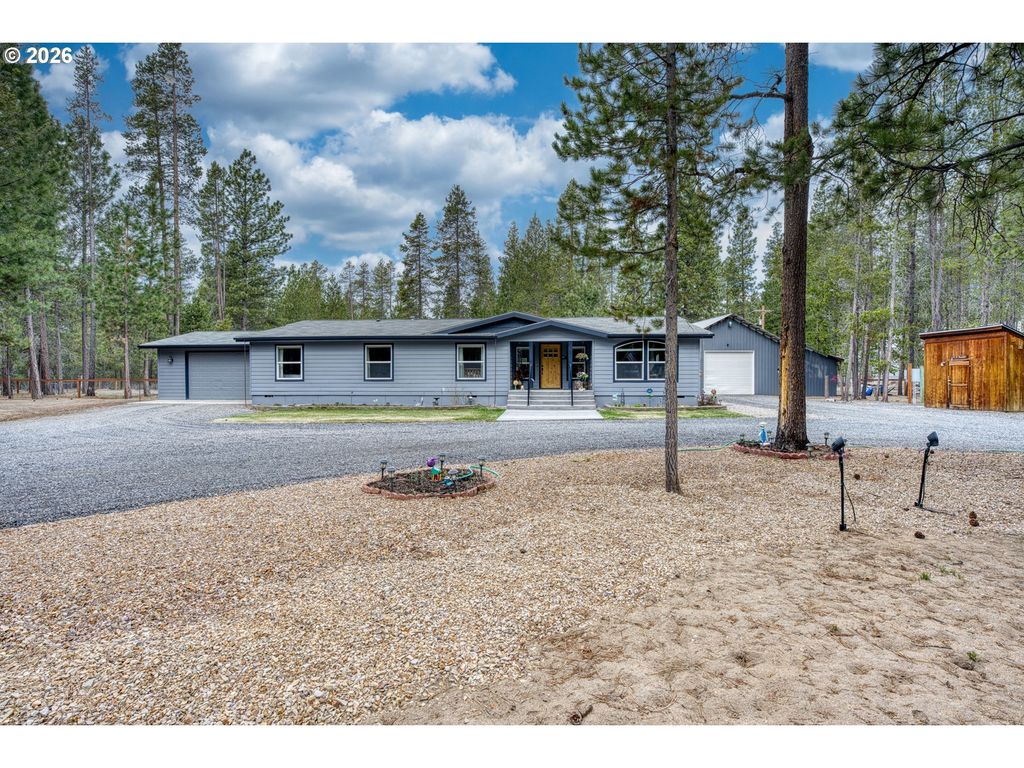 53315 Holiday Dr, La Pine