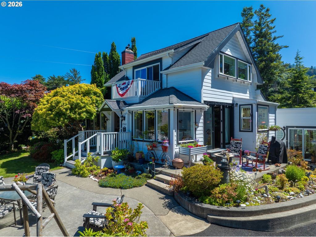 29661 Walker St, Gold Beach