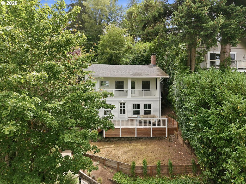 2790 Sw Montgomery Dr, Portland