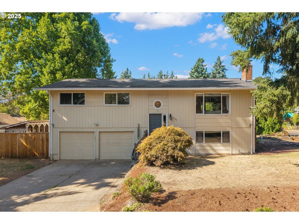 13191 Autumn Ln, Oregon City