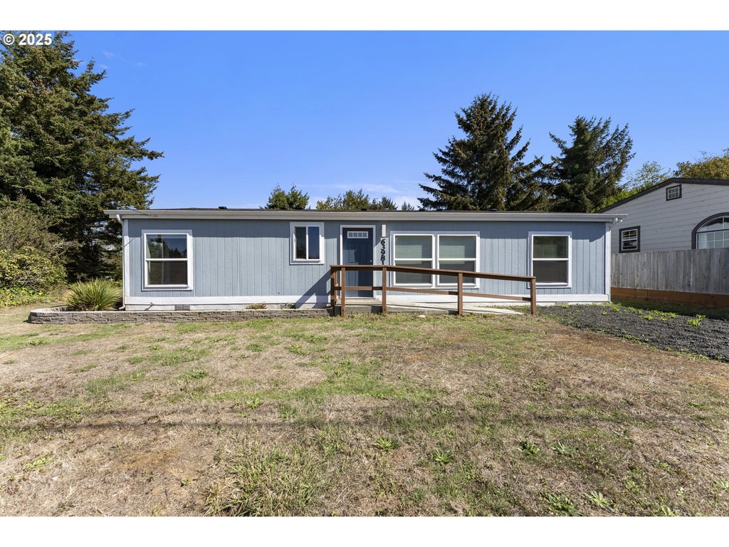 63981 Wallace Rd, Coos Bay