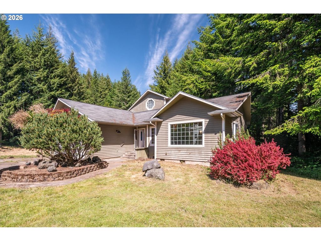 93845 Upper Loop Rd, Coos Bay