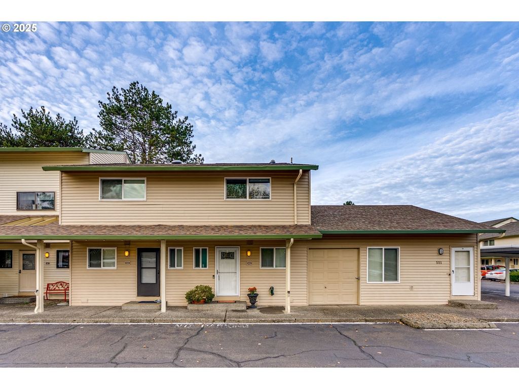 553 N Hayden Bay Dr 25, Portland
