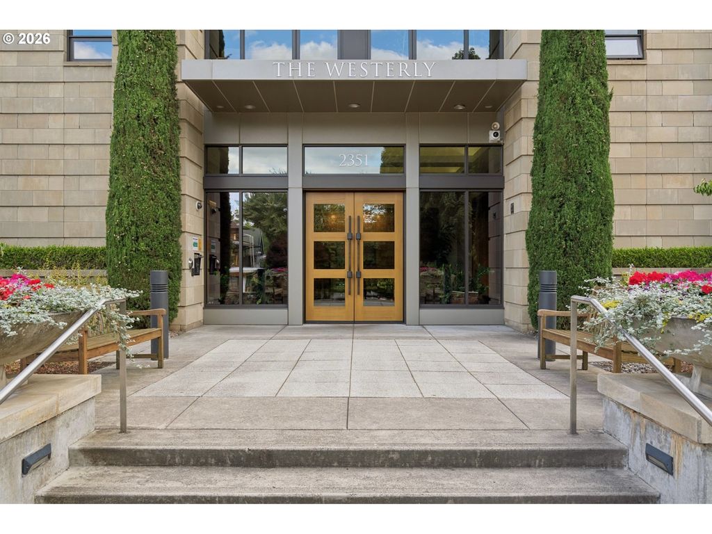 2351 Nw Westover Rd 601, Portland