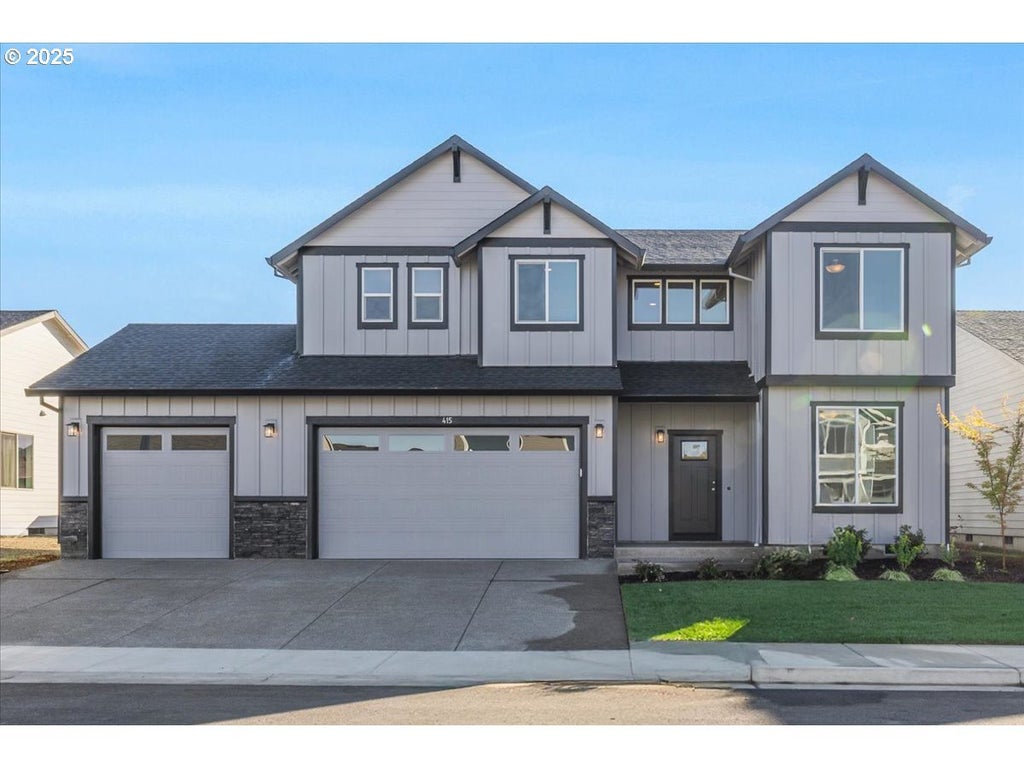 415 S Elm St, Yamhill