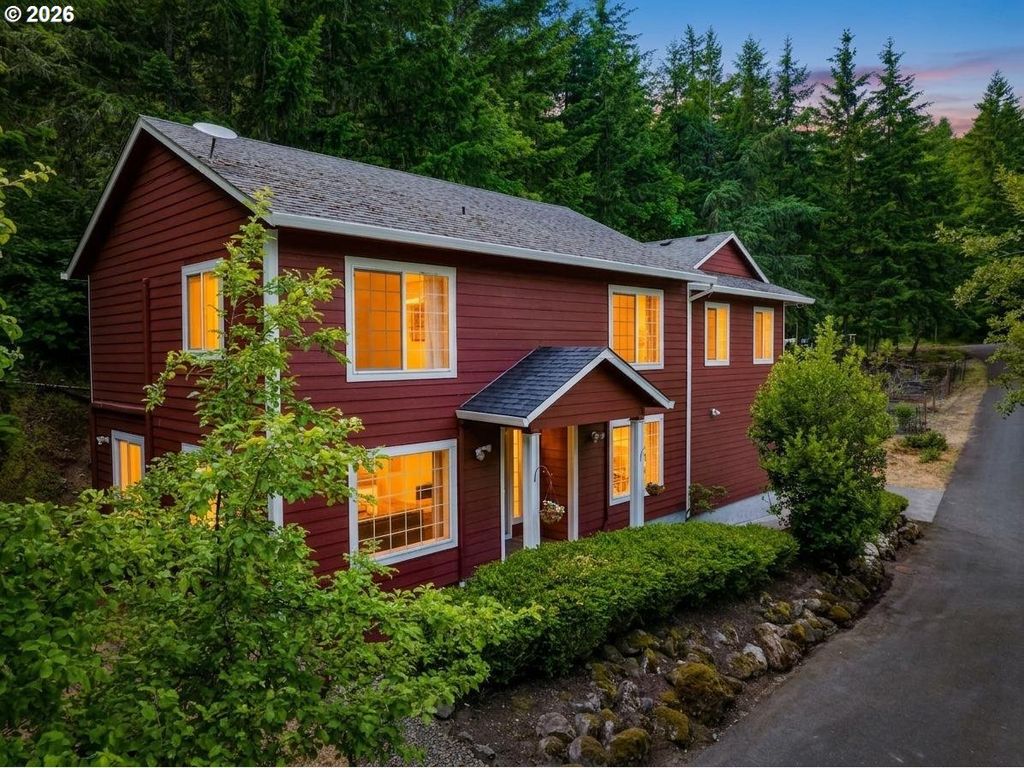 667 Kamapheema Pl, Eugene