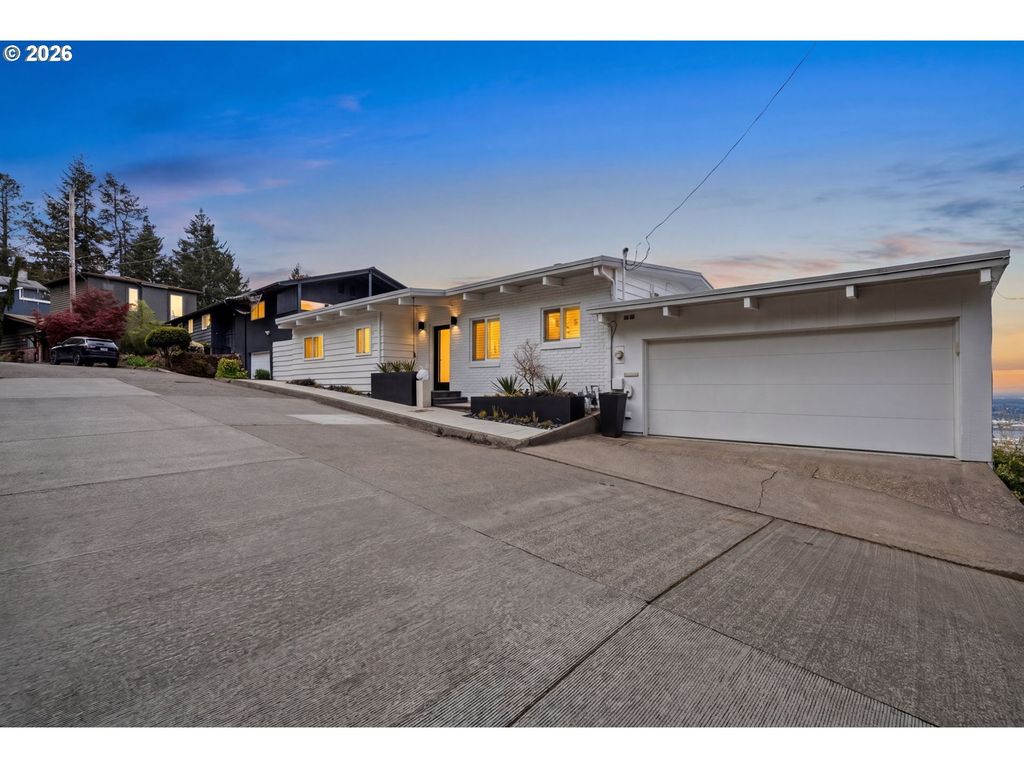3065 Nw Rio Vista Ter, Portland