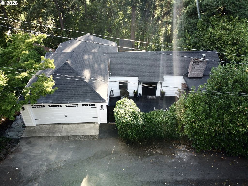 1680 Westover Dr, Eugene