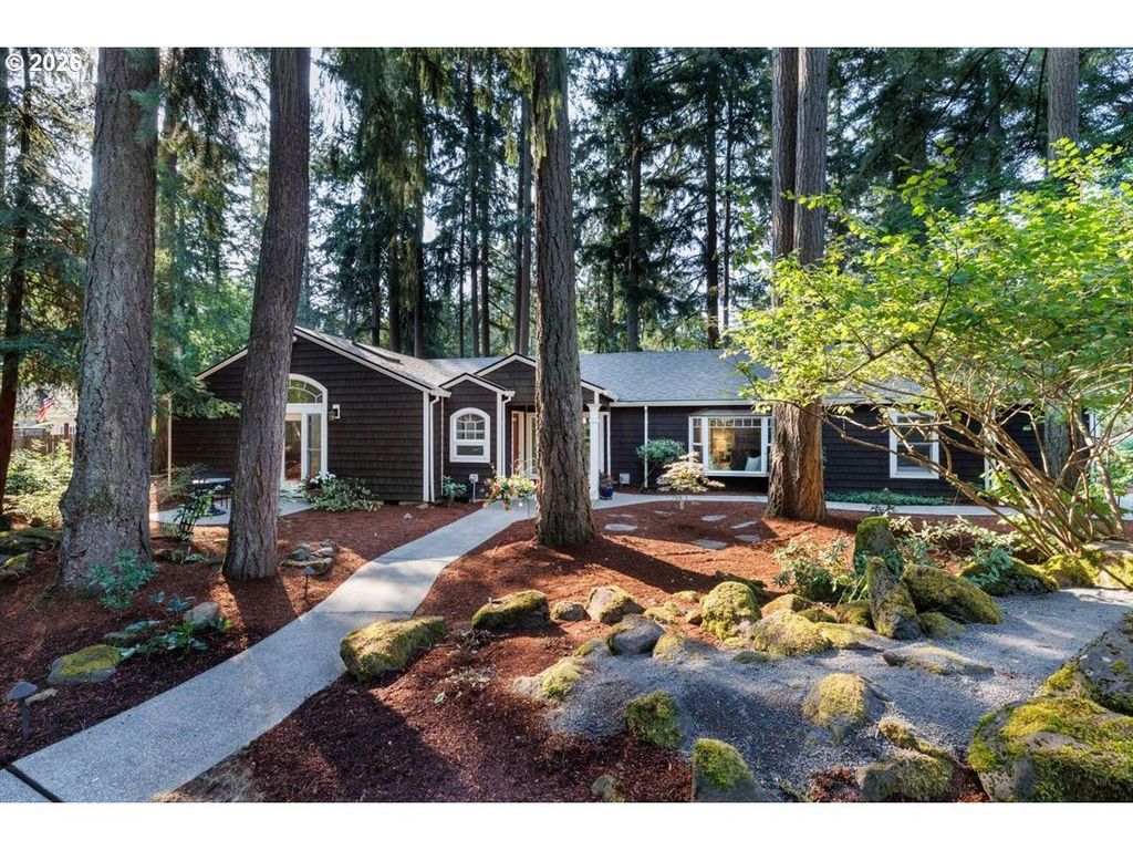 5272 Tree St, Lake Oswego