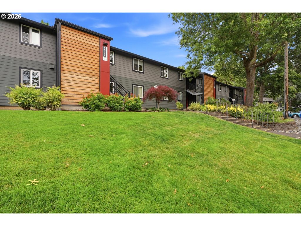 12638 Nw Barnes Rd 5, Portland