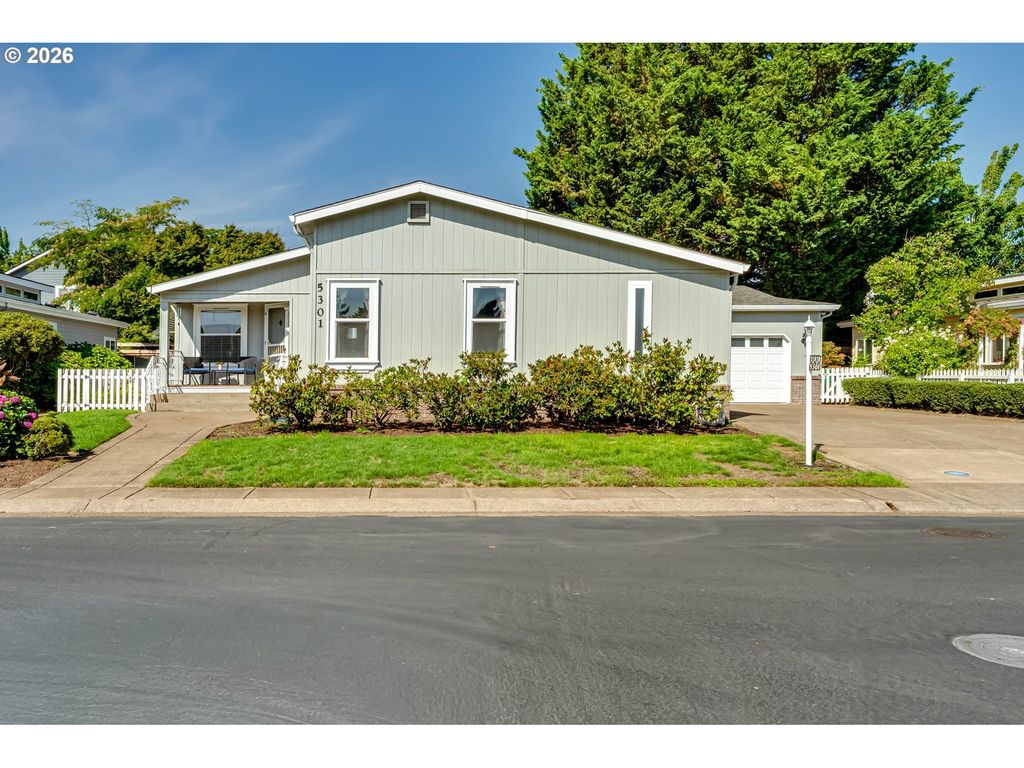 5301 Glenn Ellen Dr, Eugene