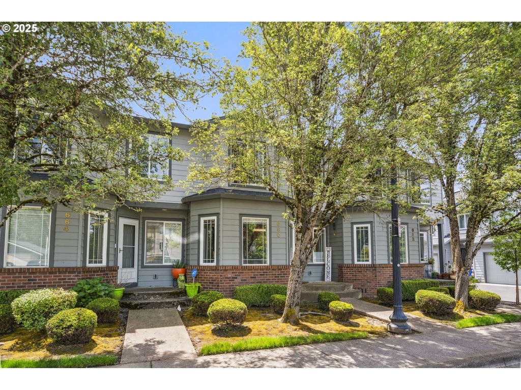 660 Ne 9th St, Gresham