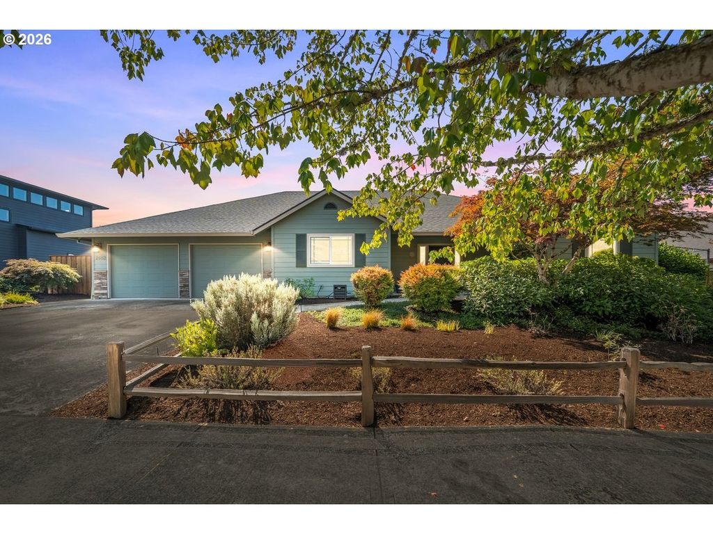 2662 Nw Mt Ashland Dr, McMinnville