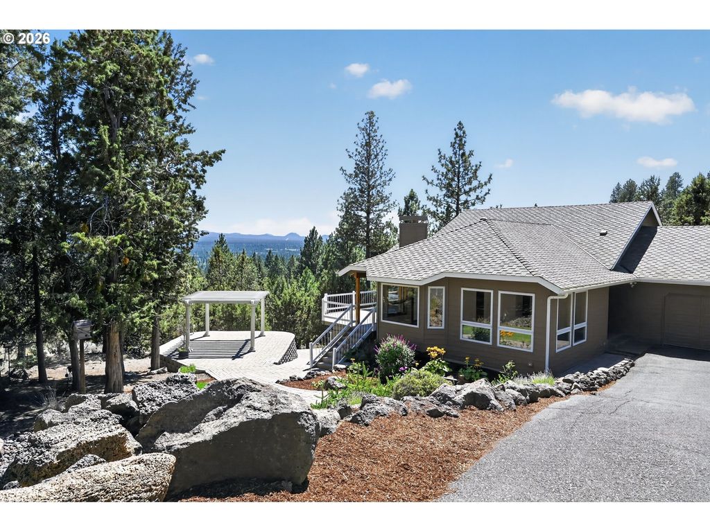 1573 Nw City View Dr, Bend