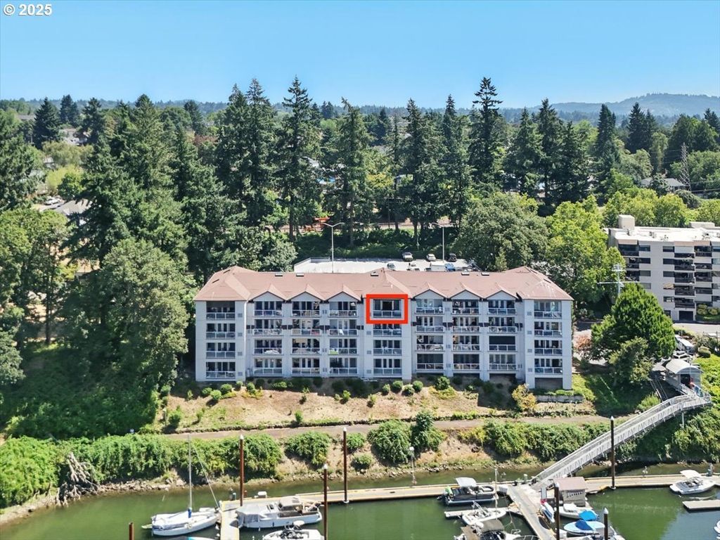 525 Se Marion St 21, Portland