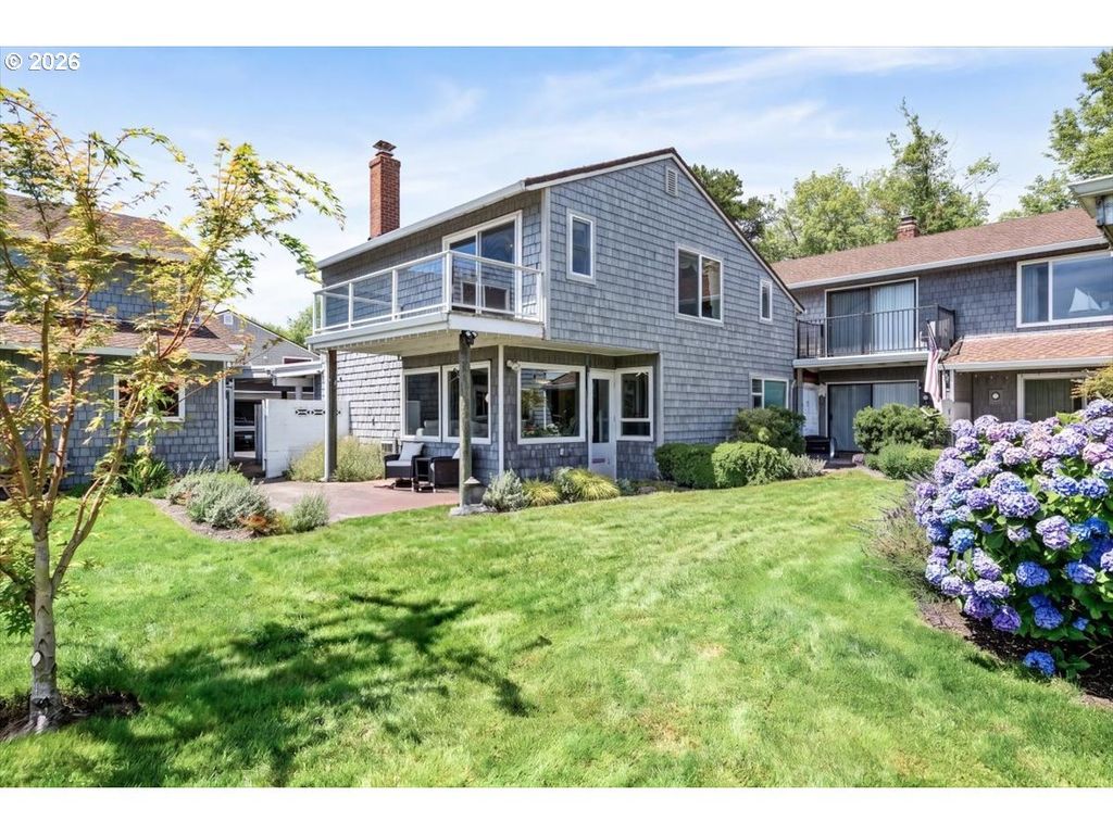 520 N Hayden Bay Dr, Portland
