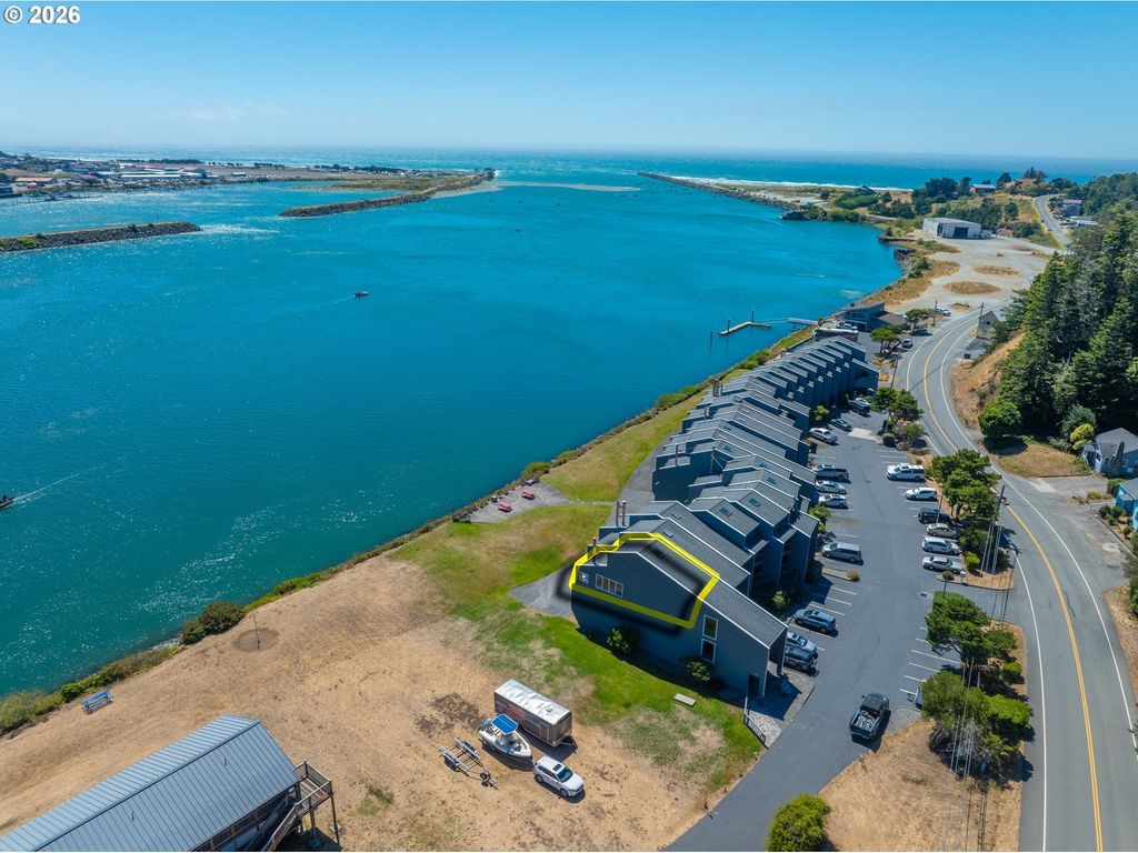 94304 Wedderburn Loop 427, Gold Beach