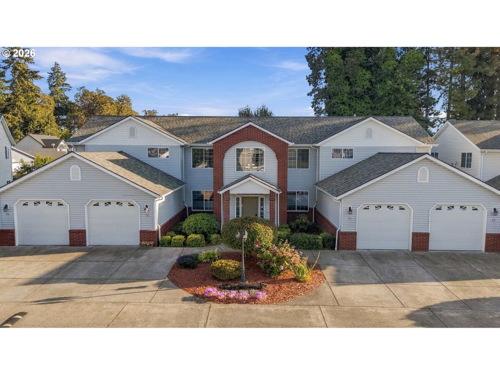 74 Weldwood Dr, Lebanon