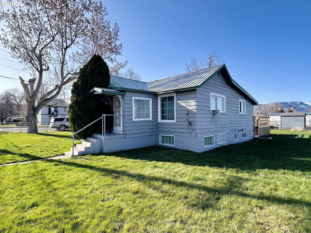 2501 Cove Ave, La Grande