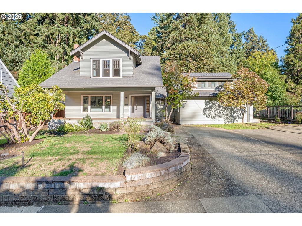2645 Emerald St, Eugene