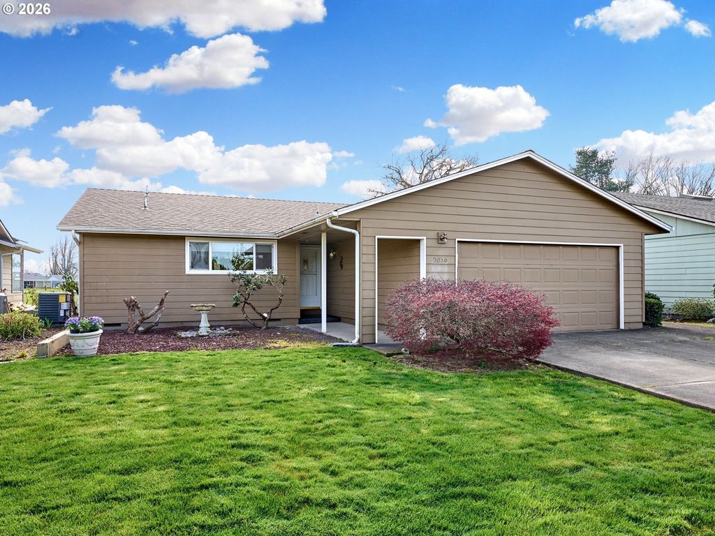 2056 King Way, Woodburn