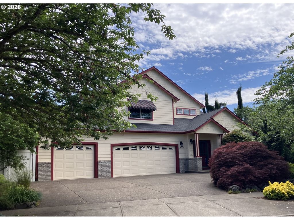 4374 Log Dr, Salem