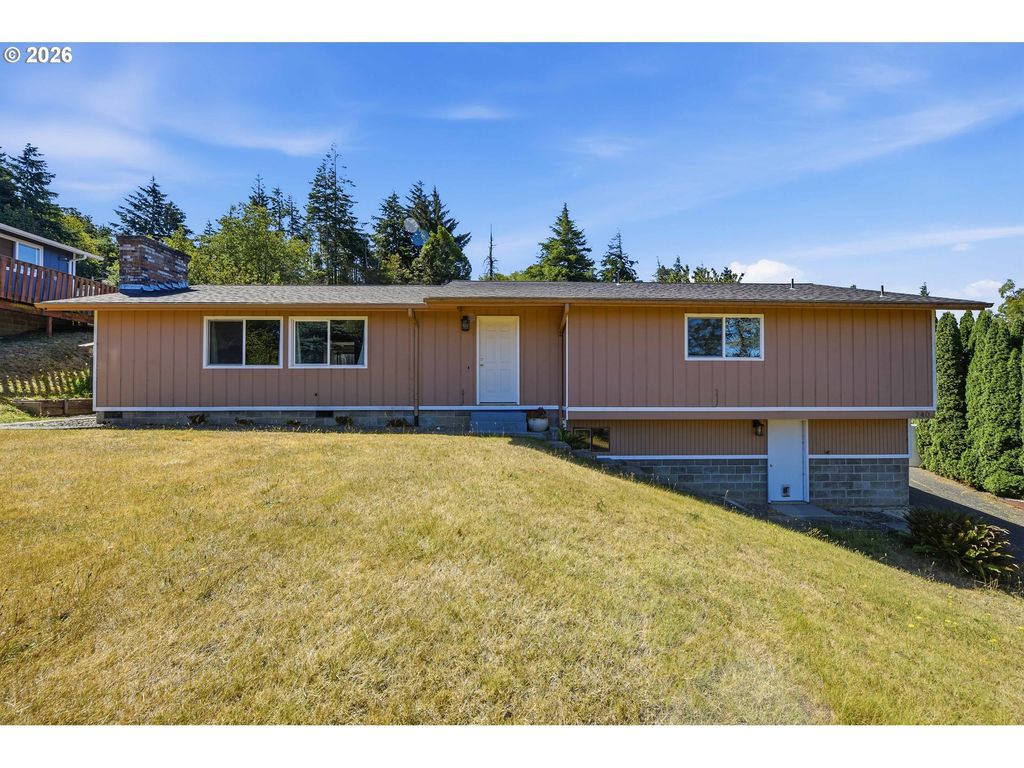 740 H St, Coos Bay