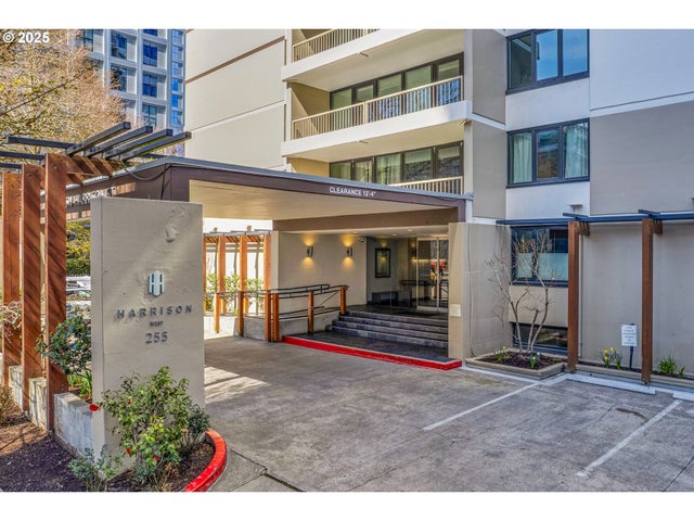 255 Sw Harrison St 17f, Portland